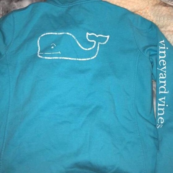 Blue Vineyard vines half zip - Picture 2 of 3